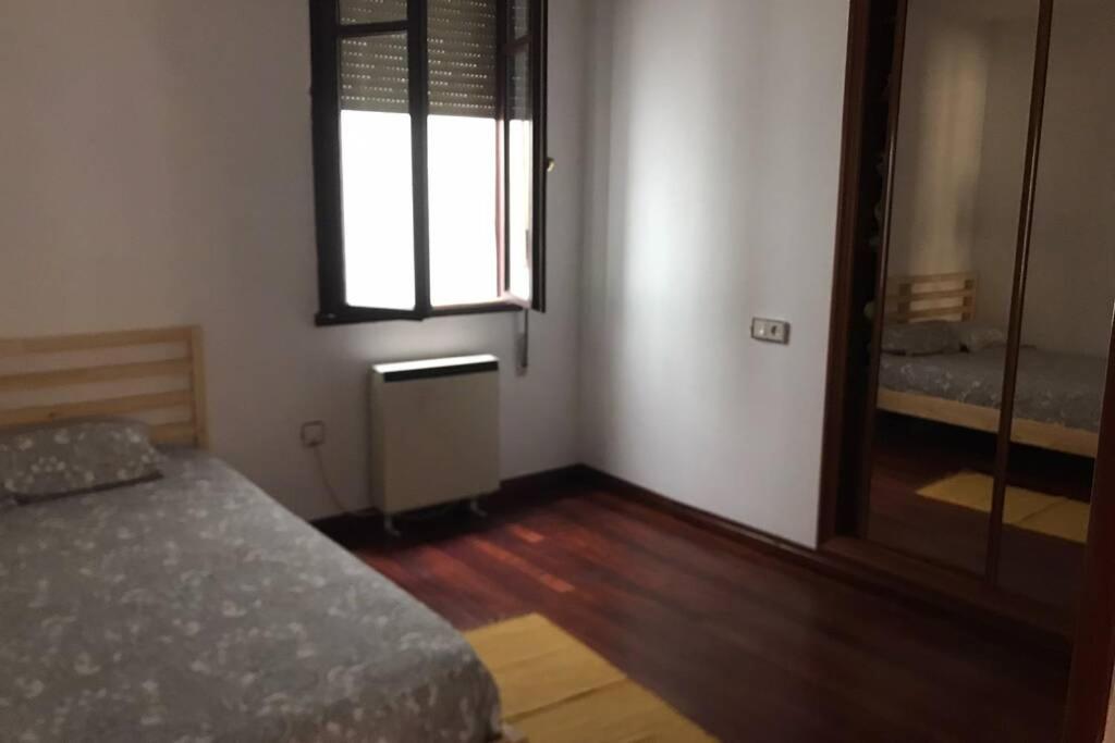 Apartamento En Pleno Centro Catedral 1D Oviedo Eksteriør bilde
